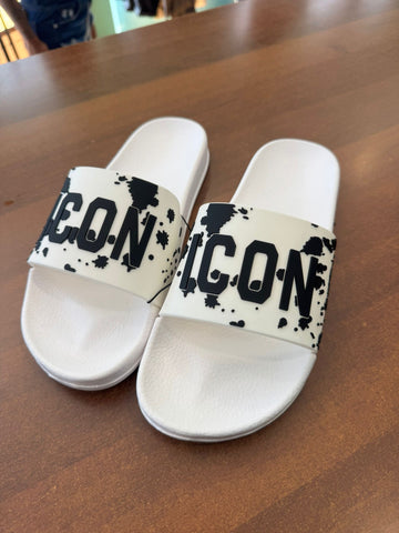 SLIPPERS ICON