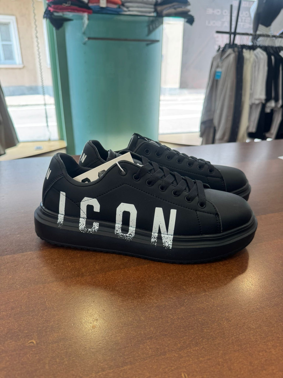 SNEACKERS ICON