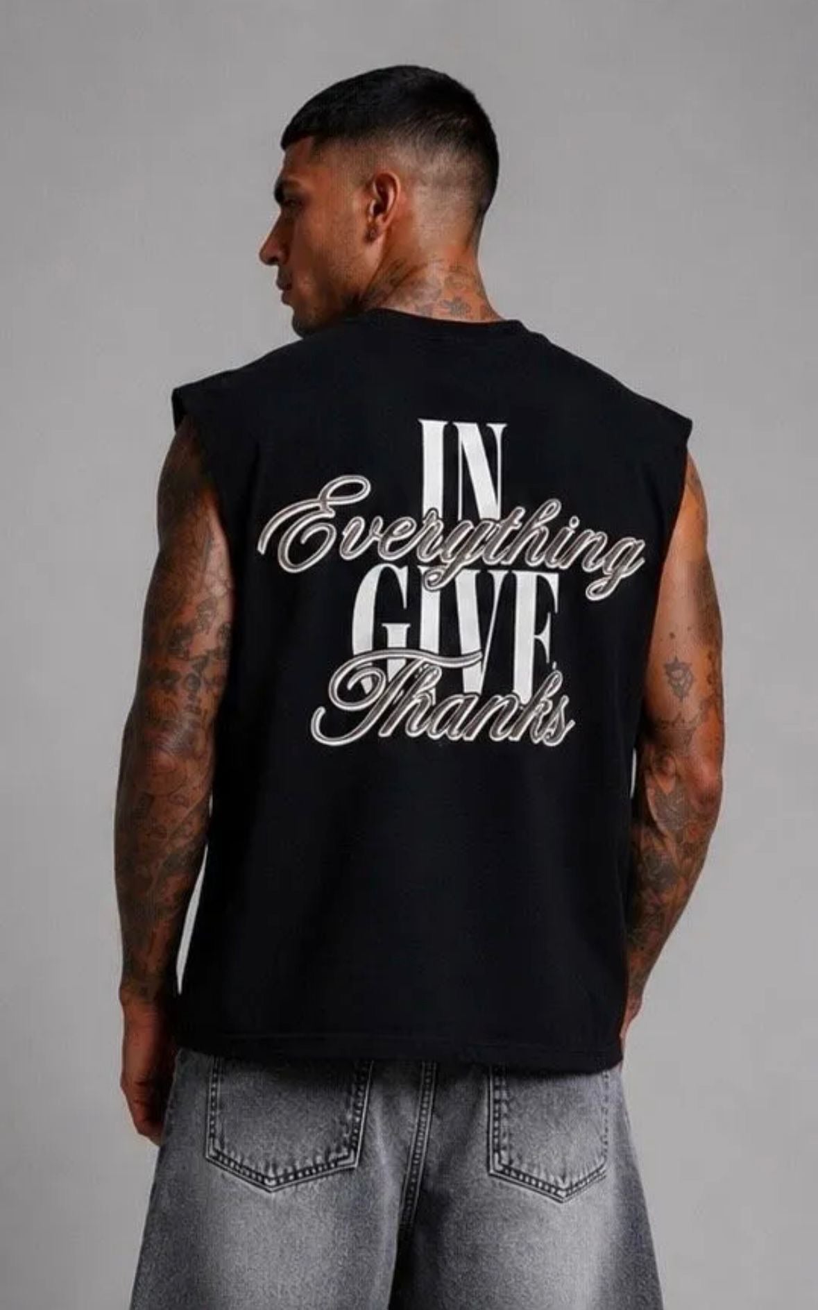 T-SHIRT GIVE