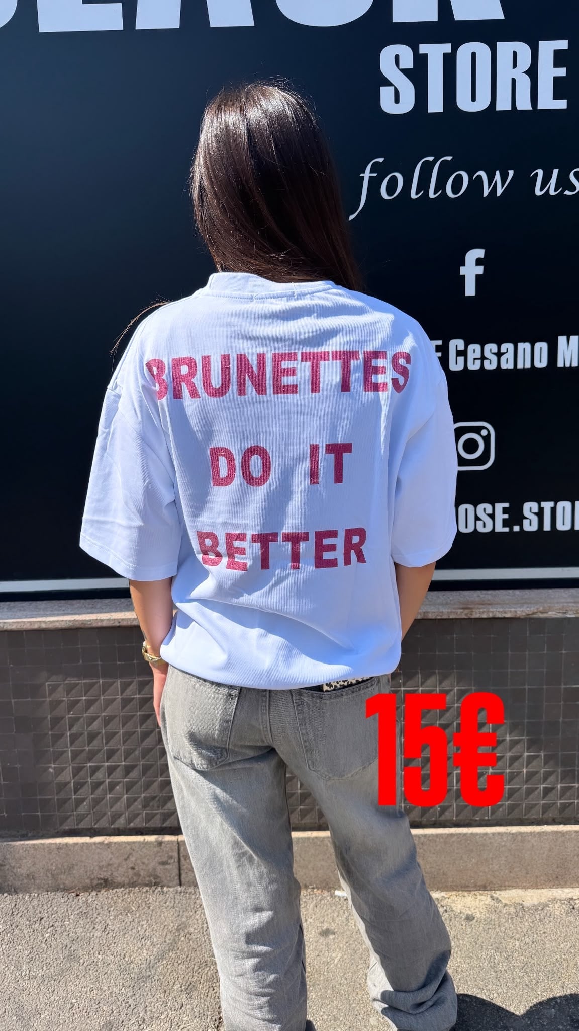 T-SHIRT BRUNETTE